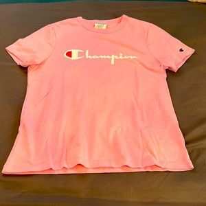 A simple short sleeve T-shirt that has the Champion logo on it from Champion.